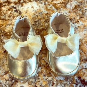 [Stuart Weitzman Gold Baby Shoes, Size 3